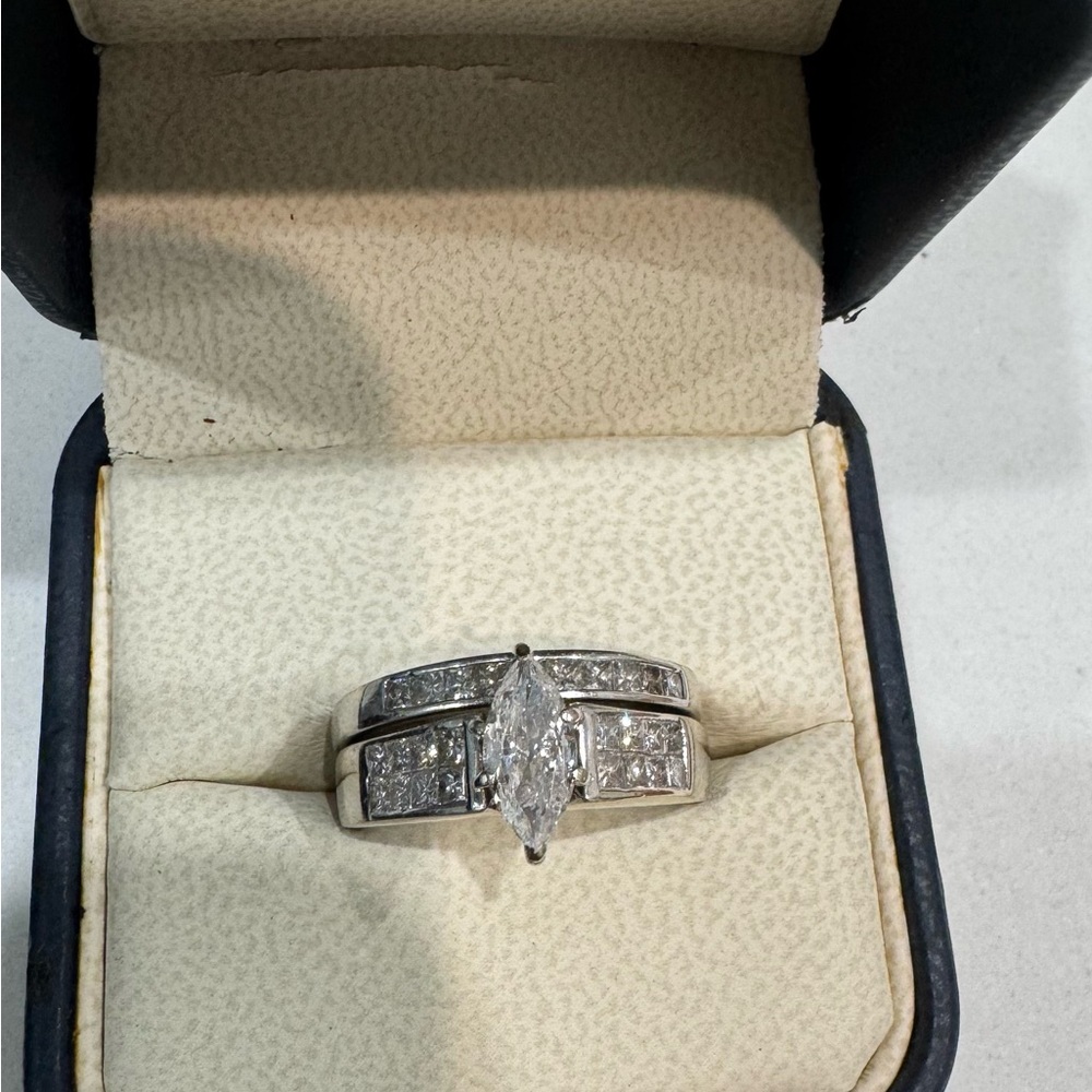 Elegant Silver Diamond Ring Set